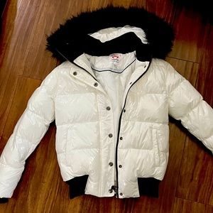 Appaman jacket white with black fur